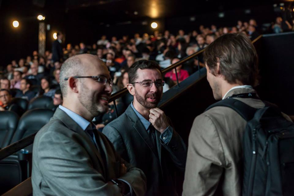 Os diretores da Expocine, Marcelo Lima e Mauri Palos, com Igor Kupstas, da O2Play, na abertura da Expocine 2016.