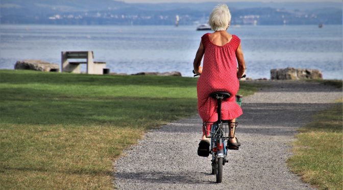 Cidade amigável à população idosa, programa da OMS. Lazer, envelhecimento e o ambiente urbano