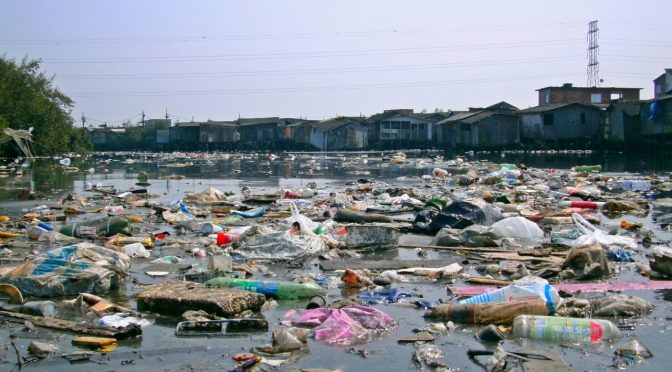 Poluição do oceano tem vilões pouco combatidos