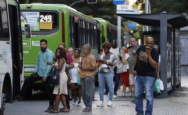 Periferia é centro de mobilização pelo fim da jornada 6×1