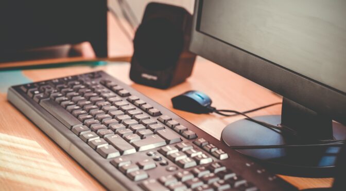 Por trás da indústria de tecnologia há trabalho, microtrabalho e mais trabalho